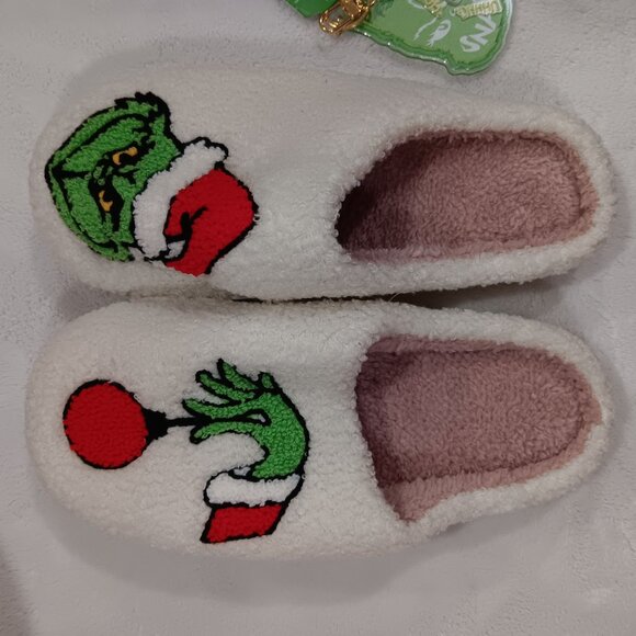 Dr. Seuss The Grinch Christmas slippers with Keychain brand new size 7 womans - Picture 3 of 4